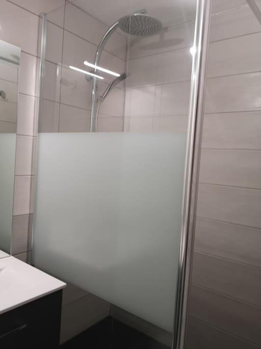 Au Pied Des Pistes Avec Parking Entierement Renove Lägenhet Huez Exteriör bild